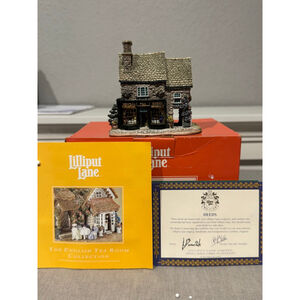 Lilliput Lane Kendal Tea House Sculpture One Size Brown Green with deed